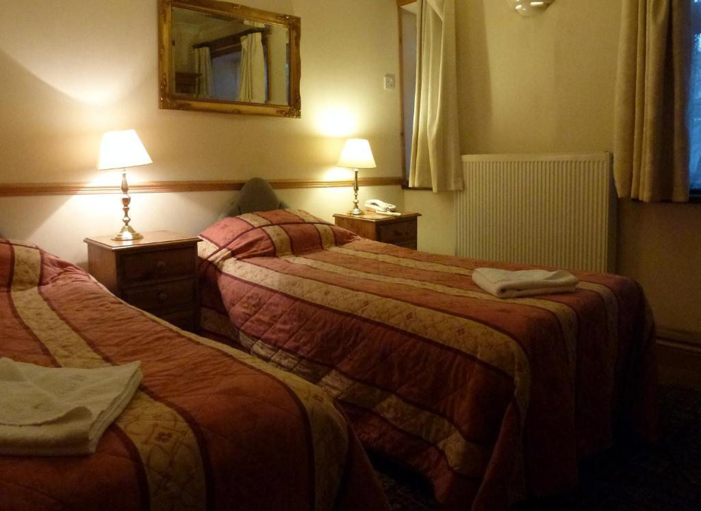 Riverside Hotel Colchester Oda fotoğraf